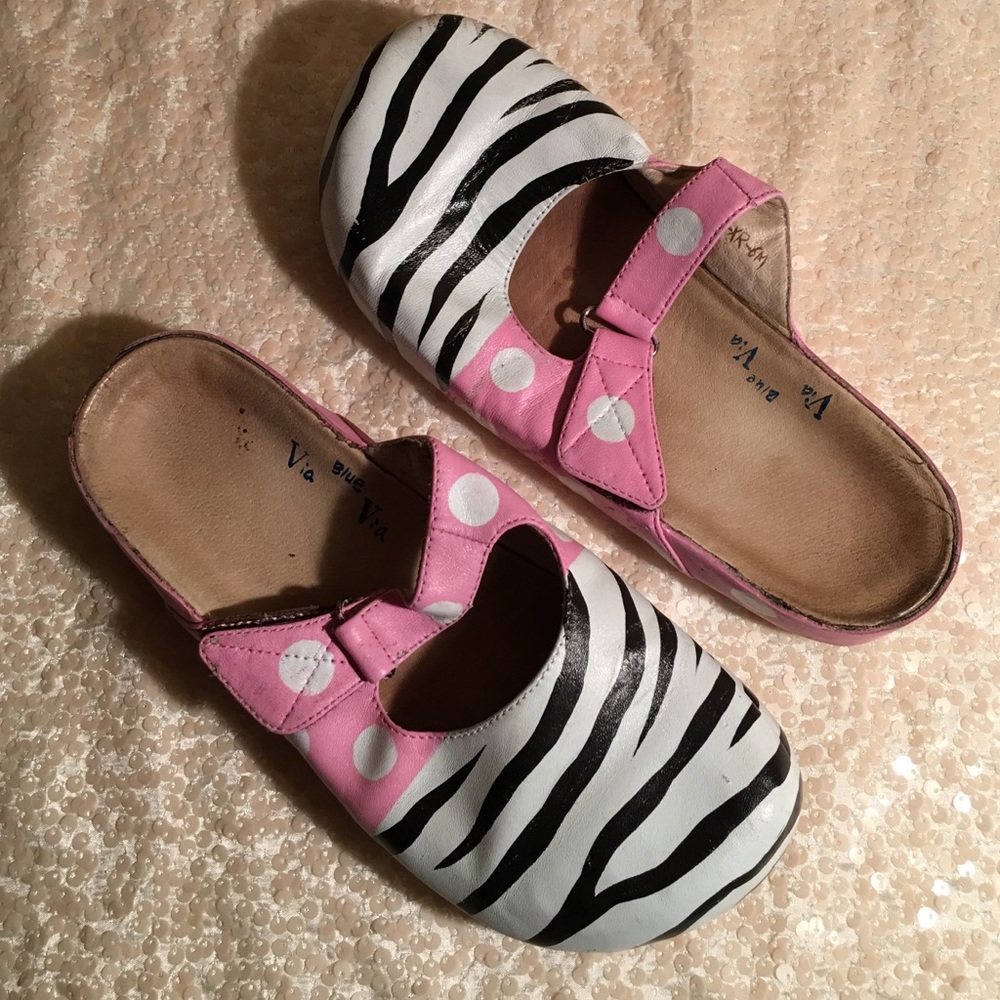 shoes • custom zebra polka dot birkenstock inspired slip-ons • sz 6